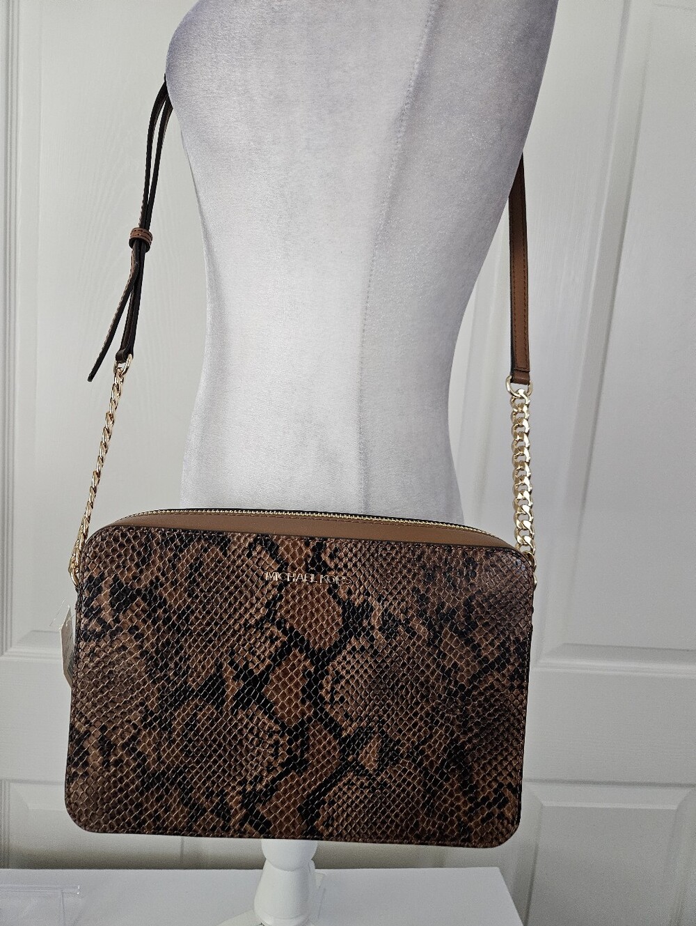Michael Kors NWT Leather Crossbody